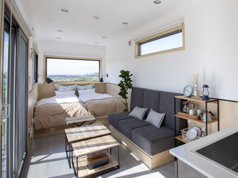 【グランピング】高知の自然を気軽に快適体験!夕食はレストランで洋食コース（二食付き）